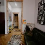 Apartman Space Age