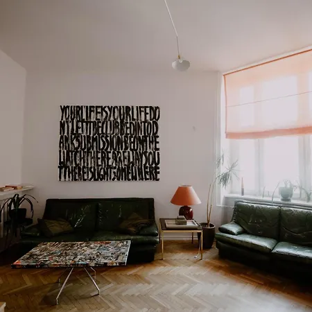 Apartment Space Age