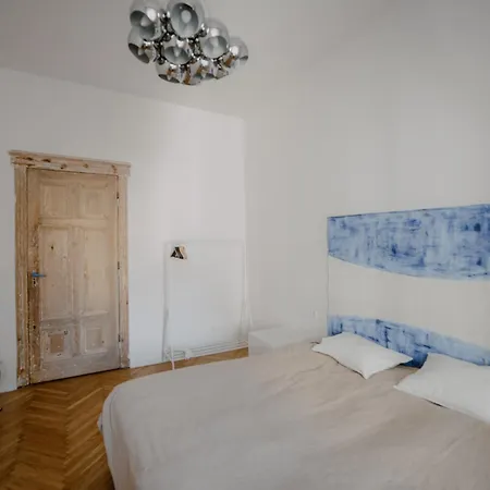 Apartment Space Age