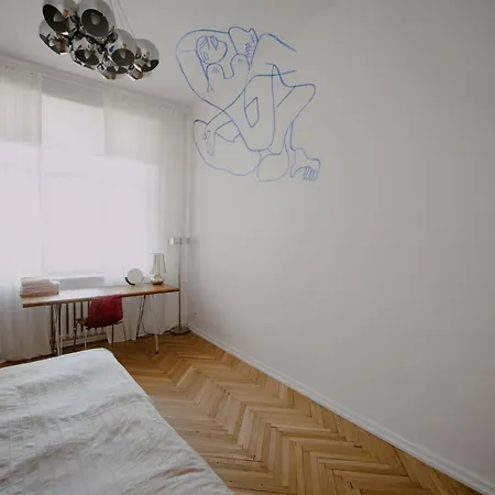 Apartment Space Age