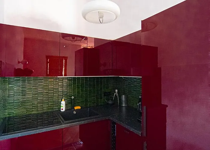 Space Age شقة وودج